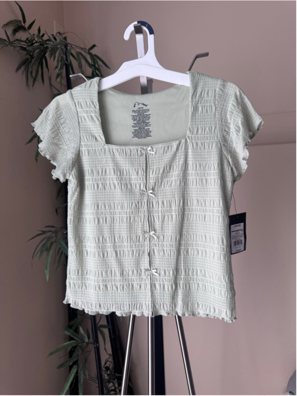 Juniors Art Class Sage Green Smocked Crop Top L